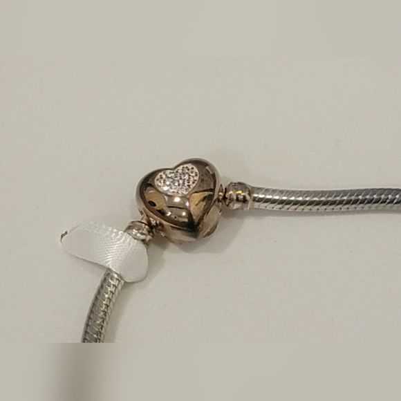 BNIB Authentic Chamilia Facets of Love Premium Gift Set - Picture 6 of 7